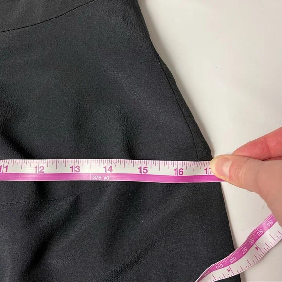 CHANEL Vintage Silk Mini Skirt - Picture 5 of 6